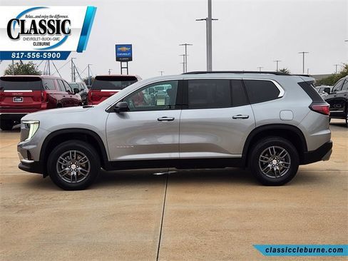 Used 2025 GMC Acadia Elevation image 6