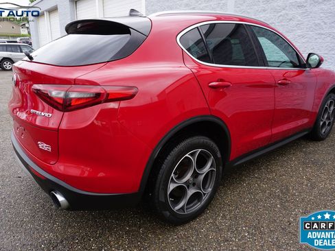 Used 2018 Alfa Romeo Stelvio AWD w/ Cold Weather Package image 10