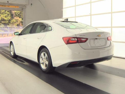 Used 2023 Chevrolet Malibu LS w/ Driver Confidence Package FWD image 4