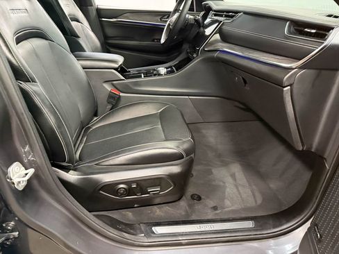 Used 2024 Jeep Grand Cherokee L Overland w/ Trailer Tow Package image 63