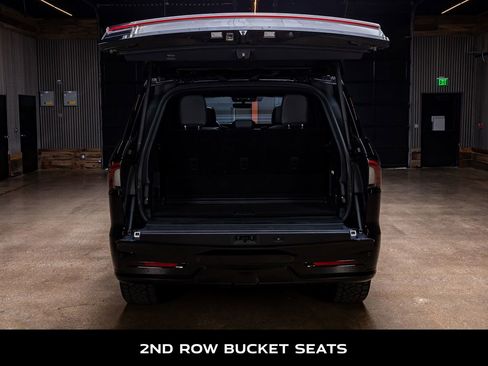 Used 2025 Lincoln Navigator Reserve w/ Jet Appearance Package image 9