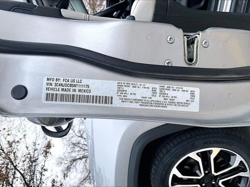 Used 2022 Jeep Compass Limited image 35