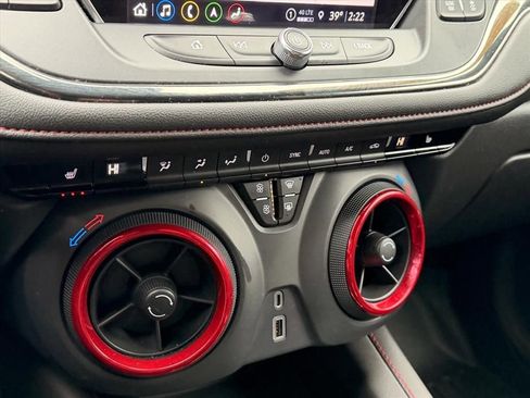 Used 2022 Chevrolet Blazer RS image 19