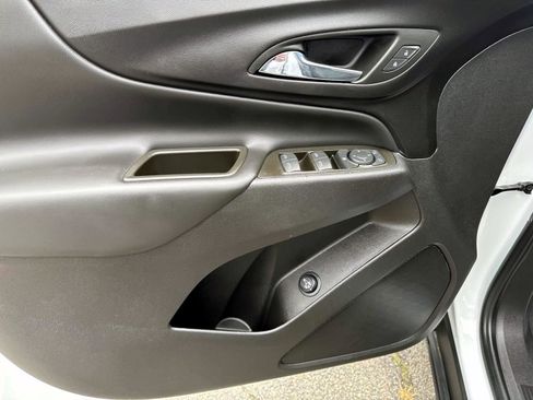 Certified 2024 Chevrolet Equinox LT w/ LPO, Floor Liner Package image 12