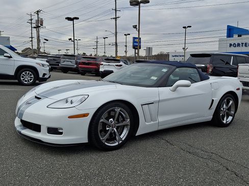 Used 2013 Chevrolet Corvette Grand Sport w/ 4LT Preferred Equipment Group image 3