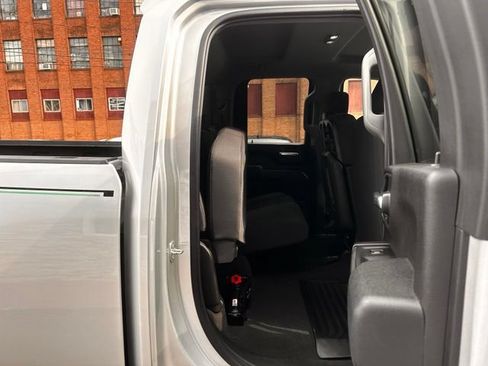 Used 2021 Chevrolet Silverado 2500 Custom w/ Custom Convenience Package AWD/4WD image 21
