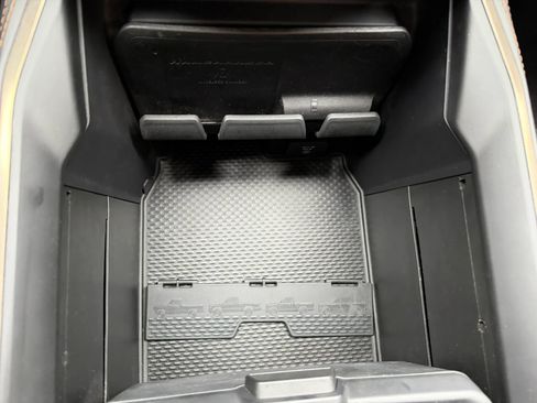 Used 2020 RAM 2500 Limited AWD/4WD image 29