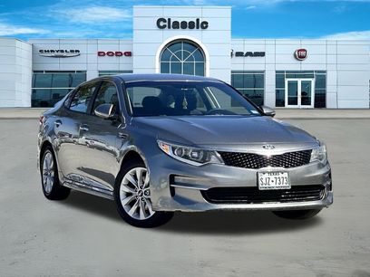 Used 2018 Kia Optima LX w/ 17" Alloy Wheels Package