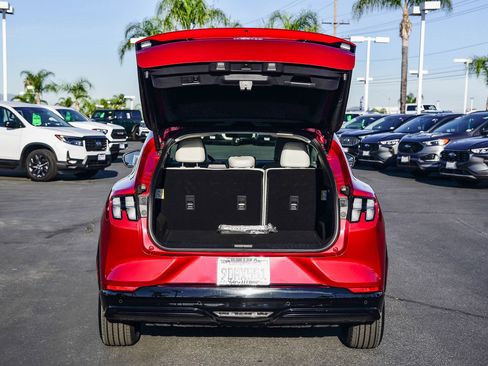 Used 2022 Ford Mustang Mach-E Premium image 27