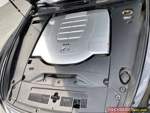 Used 2013 Lexus LS 460 AWD w/ Comfort Pkg image 29