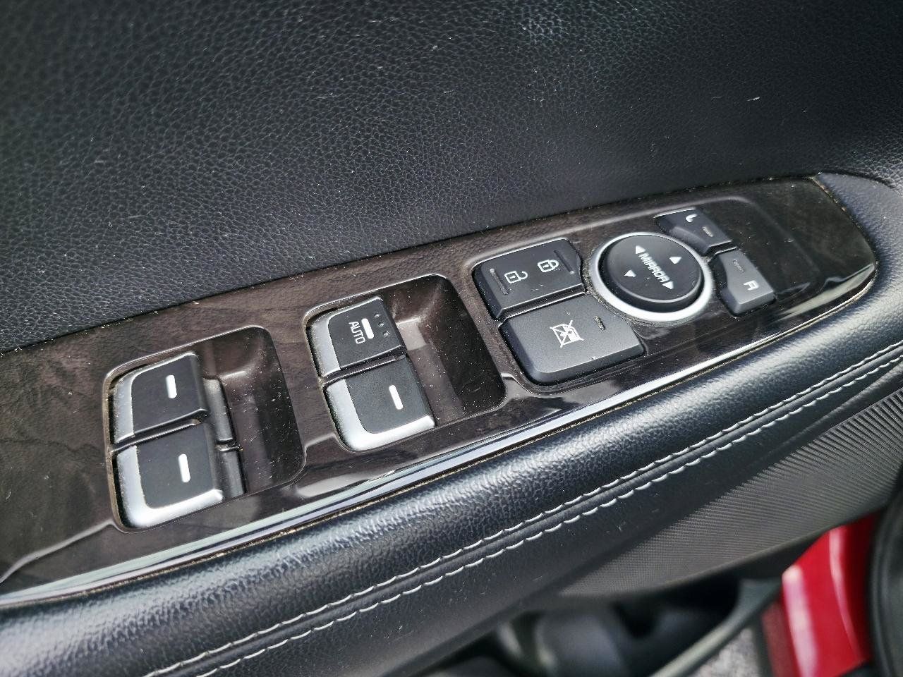 Used 2017 Kia Sorento AWD image 23