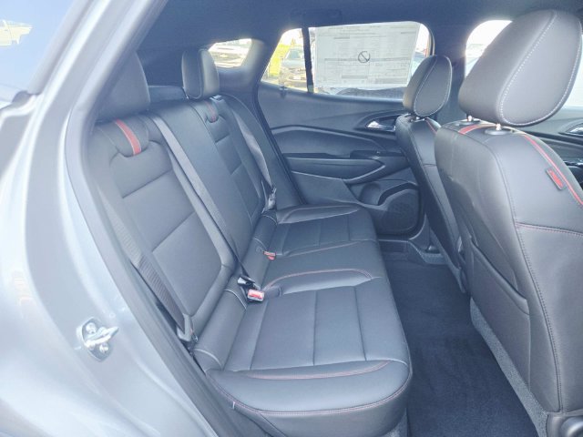 New 2026 Chevrolet Trax RS w/ Sunroof Package FWD image 15