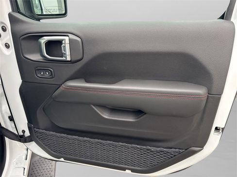 New 2026 Jeep Wrangler Unlimited Rubicon w/ Safety Group image 31