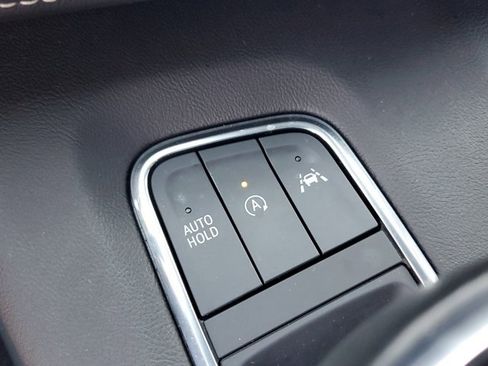 Used 2023 Cadillac Escalade Luxury image 33