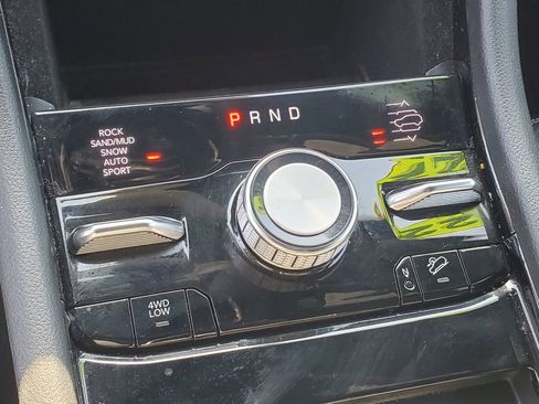 Used 2022 Jeep Grand Cherokee Overland image 23