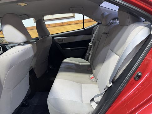 Used 2015 Toyota Corolla LE image 23