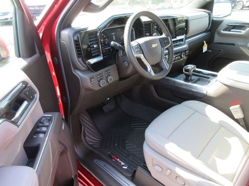 New 2026 Chevrolet Silverado 1500 LTZ w/ LTZ Premium Package image 15