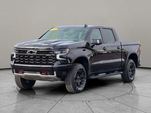 Used 2023 Chevrolet Silverado 1500 ZR2 w/ Technology Package image 2