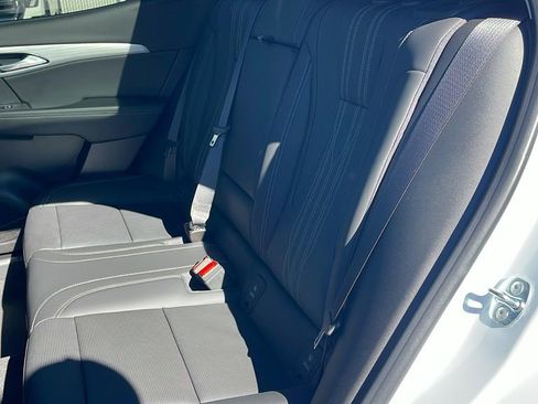 New 2026 Buick Envision Avenir image 14