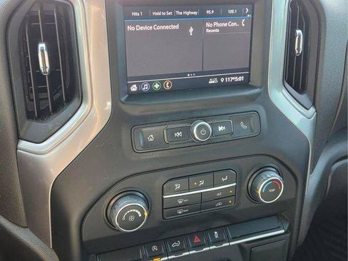Certified 2022 Chevrolet Silverado 1500 Custom AWD/4WD image 25