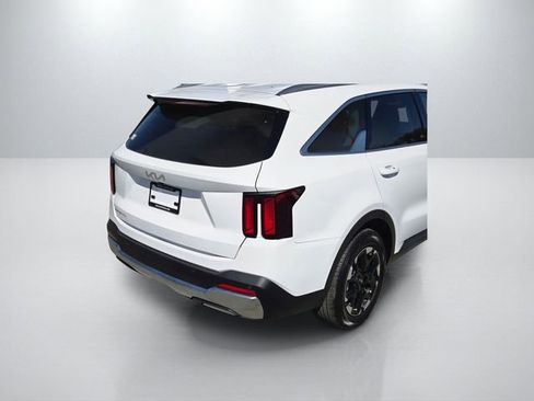 New 2026 Kia Sorento S FWD image 7