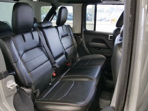 Used 2021 Jeep Wrangler Unlimited Sahara w/ Cold Weather Group image 14