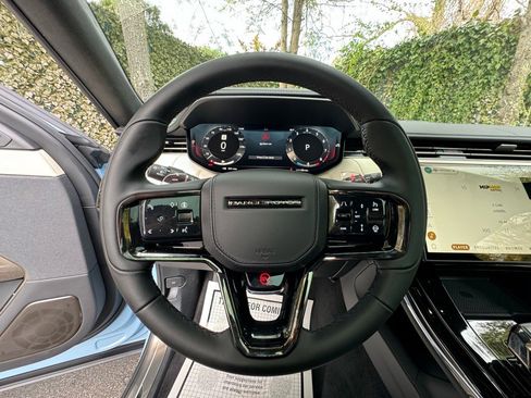 New 2025 Land Rover Range Rover Sport SV Edition Two image 12