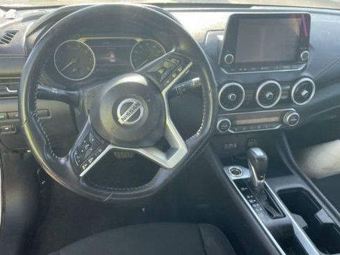 Used 2021 Nissan Sentra SV image 2