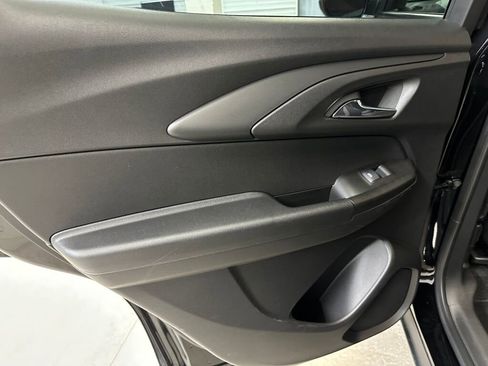 Certified 2023 Chevrolet TrailBlazer LT w/ Convenience Package image 17