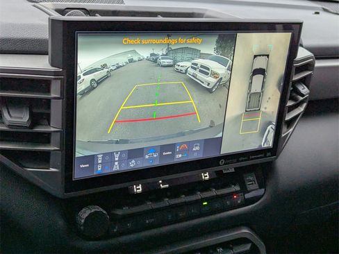 Used 2023 Toyota Tundra Limited image 12