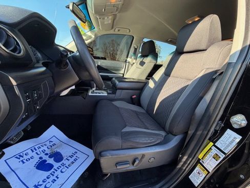 Used 2017 Toyota Tundra SR5 w/ SR5 Upgrade Package image 12