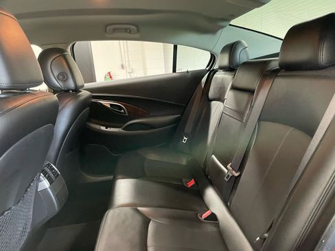 Used 2010 Buick LaCrosse CXL w/ Luxury Package FWD image 12