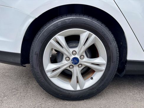 Used 2014 Ford Focus SE FWD image 34