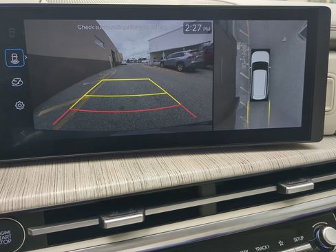 Used 2024 Hyundai Santa Fe Calligraphy image 17