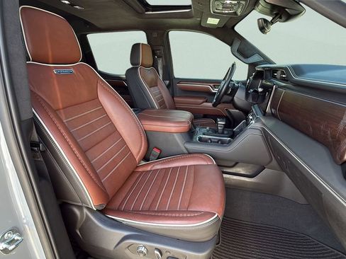 Used 2025 GMC Sierra 1500 Denali Ultimate image 18