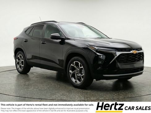 Used 2025 Chevrolet Trax LT w/ LT Convenience Package image 1