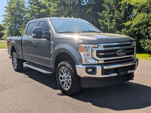 Used 2020 Ford F250 Lariat w/ Lariat Value Package AWD/4WD image 3