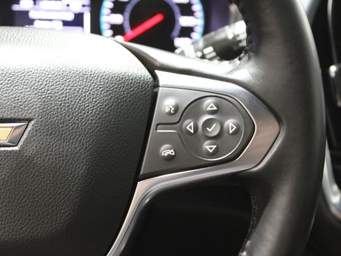 Used 2022 Chevrolet Traverse LT image 10