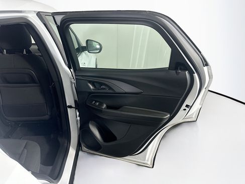 Used 2024 Chevrolet TrailBlazer LS image 29