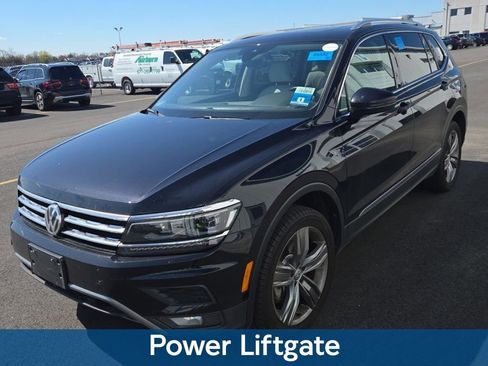 Used 2018 Volkswagen Tiguan SEL Premium image 11
