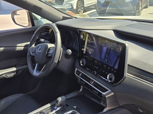 Used 2024 Lexus RX 350 Premium Plus w/ Convenience Package FWD image 31