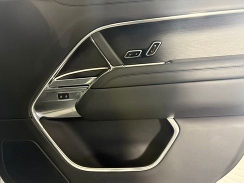 Used 2023 Land Rover Range Rover Long Wheelbase Autobiography image 33