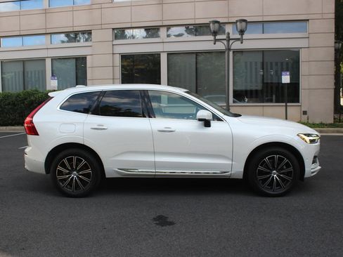 Used 2019 Volvo XC60 T5 Inscription w/ Protection Package Premier AWD/4WD image 6