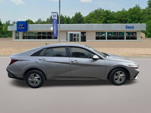 New 2026 Hyundai Elantra SE image 4