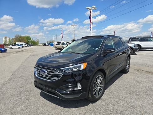 Used 2024 Ford Edge Titanium w/ Equipment Group 301A AWD/4WD image 9