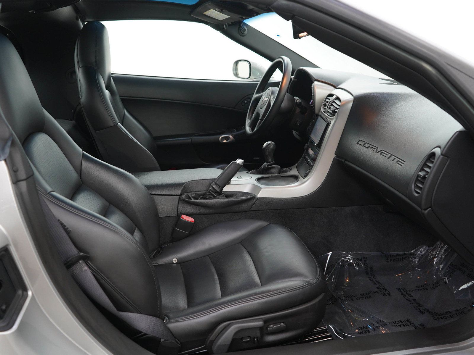 Used 2005 Chevrolet Corvette Coupe w/ Preferred Equipment Group RWD image 11