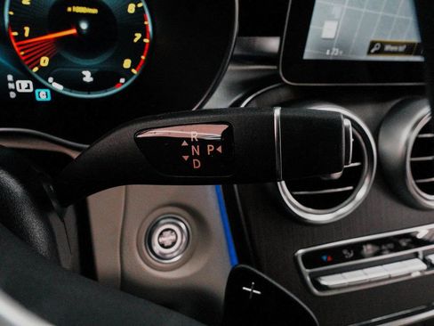 Used 2022 Mercedes-Benz GLC 300 4MATIC image 26