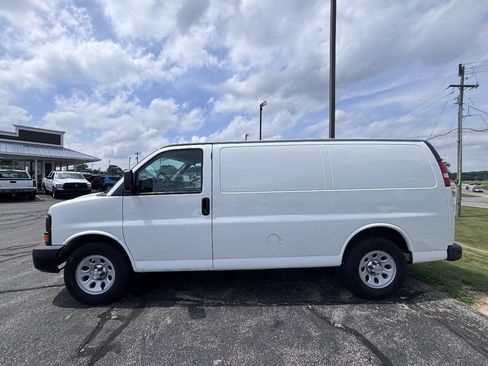 Used 2013 Chevrolet Express 1500 RWD image 1