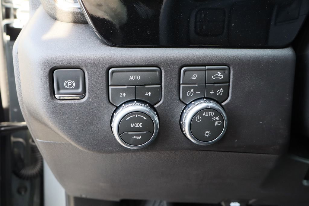 New 2026 GMC Sierra 1500 SLE w/ Preferred Package AWD/4WD image 9