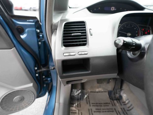 Used 2010 Honda Civic DX-VP image 11